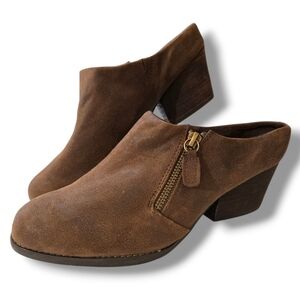 Bella Vita Carlene Mules Clogs Brown Suede 9.5 WIDE Western Chunky Faux Suede